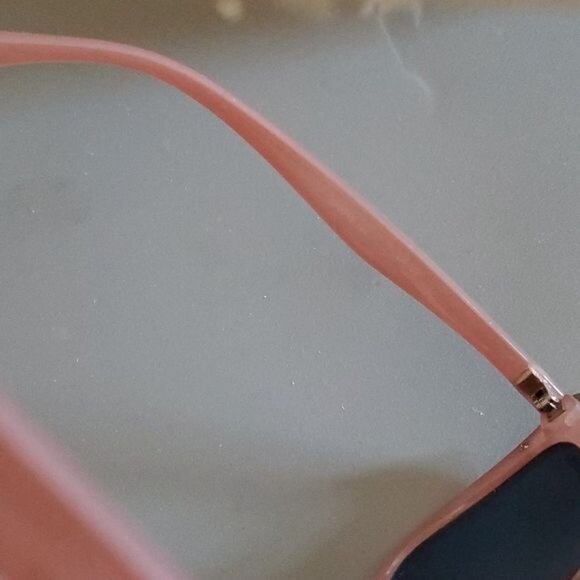 Guess Cat Eye Sunglasses Pink Rose Gold Mirrored Hardcase Women's WOMAN'S - Picture 8 of 15